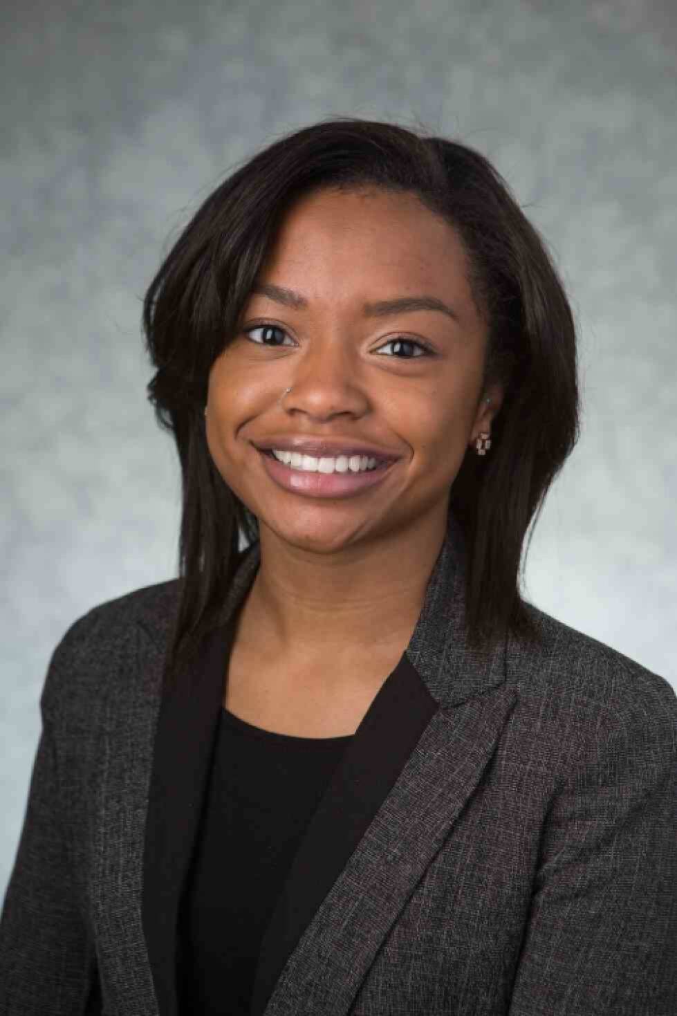 Steele '16 Receives College of Education Dean's Award for Outstanding Thesis